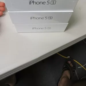 Разблокирована Apple Iphone 5S, Samsung Galaxy S4 и Sony Playstation 4