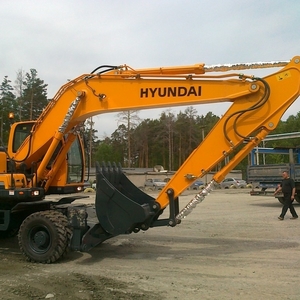 Экскаватор HyundaiR210W-7