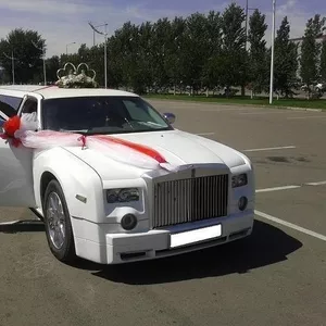 Лимузин Chrysler 300C на выписку из роддома. Астана.