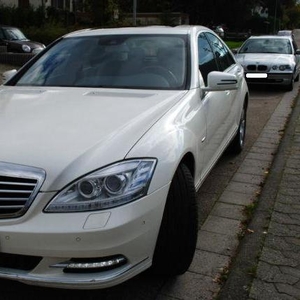 Кортеж из MB S-class W221 и лимузины в Астане.