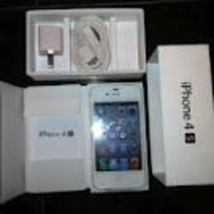 Apple iPhone 4s 32GB Factory Unlocked 